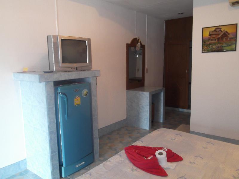 Oyo 851 On Hill Residence Patong Extérieur photo
