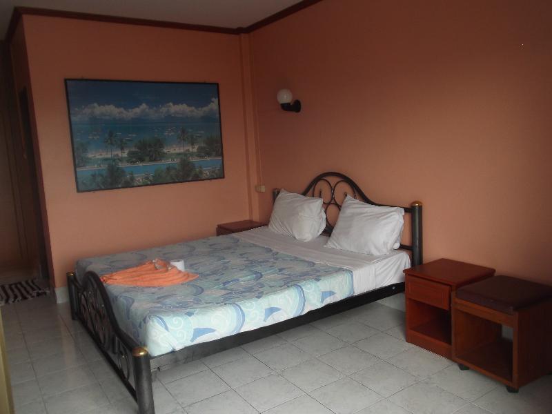 Oyo 851 On Hill Residence Patong Extérieur photo
